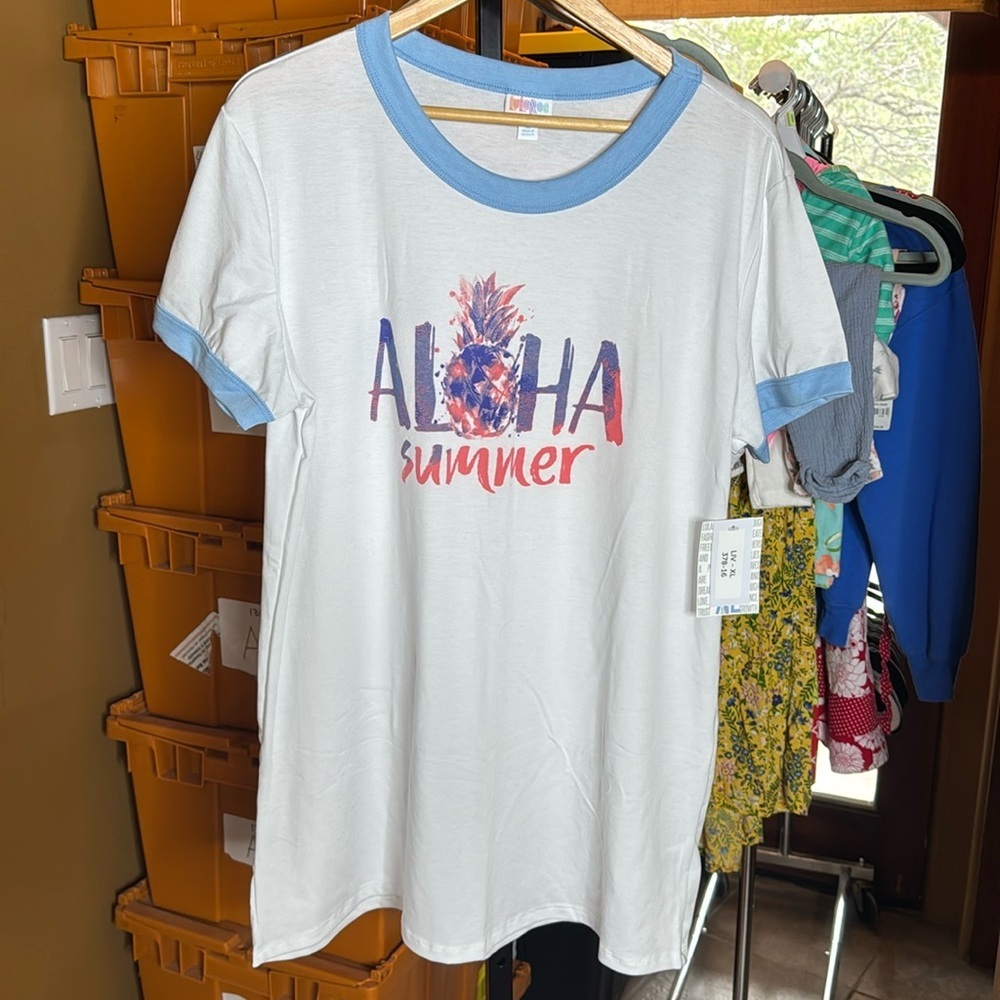 NWT Lularoe Liv Aloha Summer Pineapple Size XL
